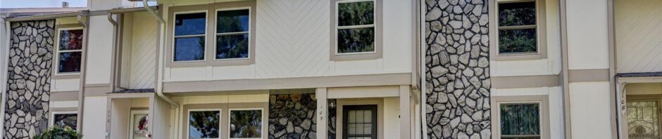 Little turtle aurora townhomes for sale