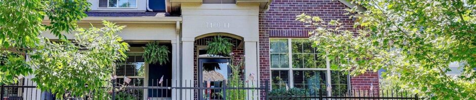 Lowry Denver Townhomes For sale